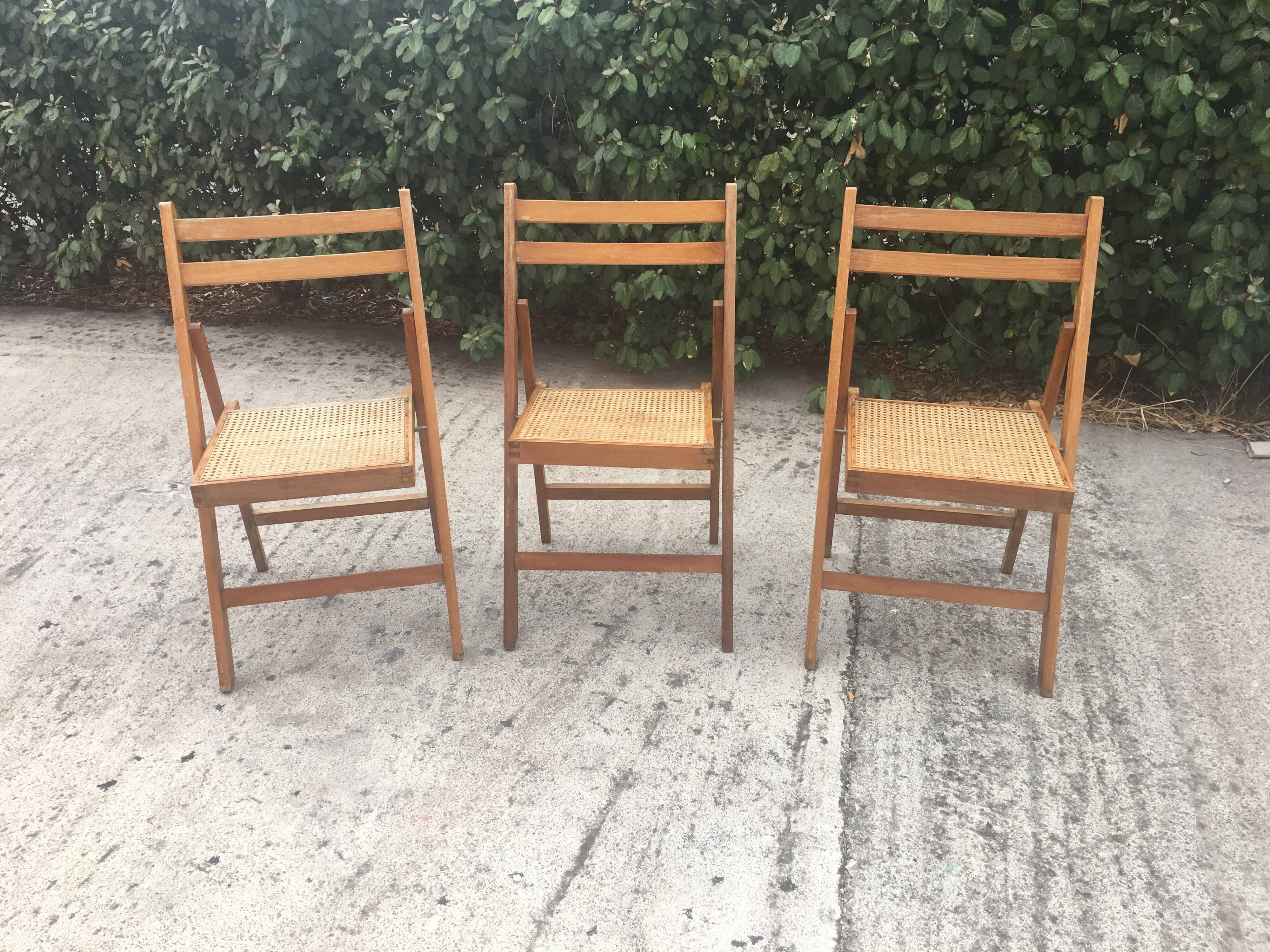 3 wood folding chairs and vintage canning
