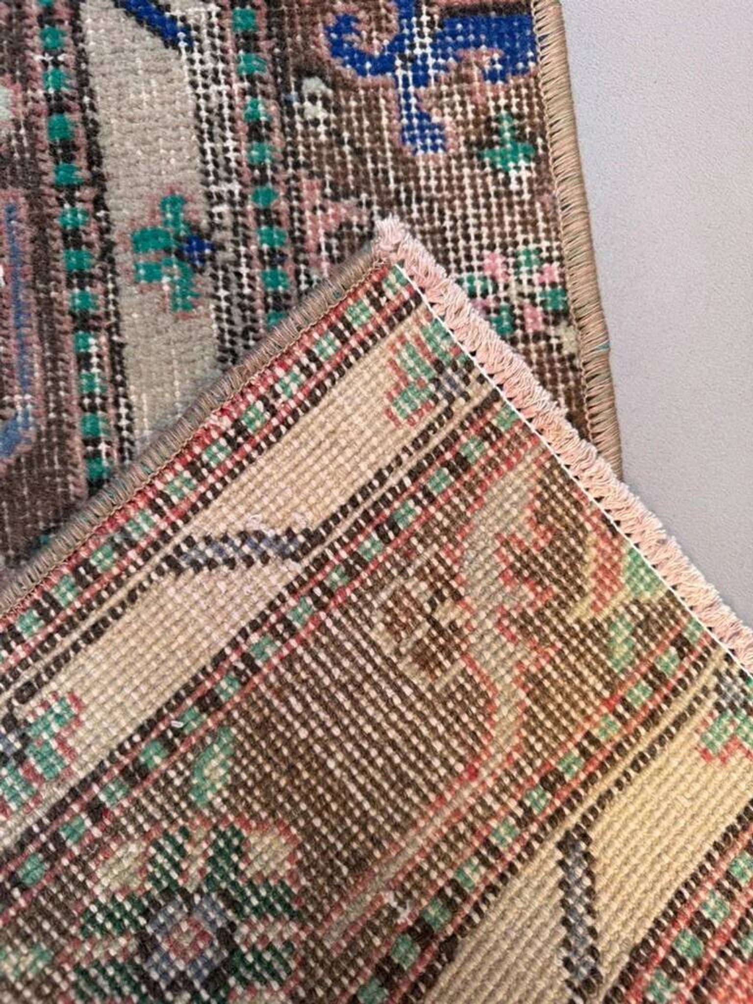 Small vintage Turkish rug 37x110 cm, short runner, shabby, mini carpet 2555