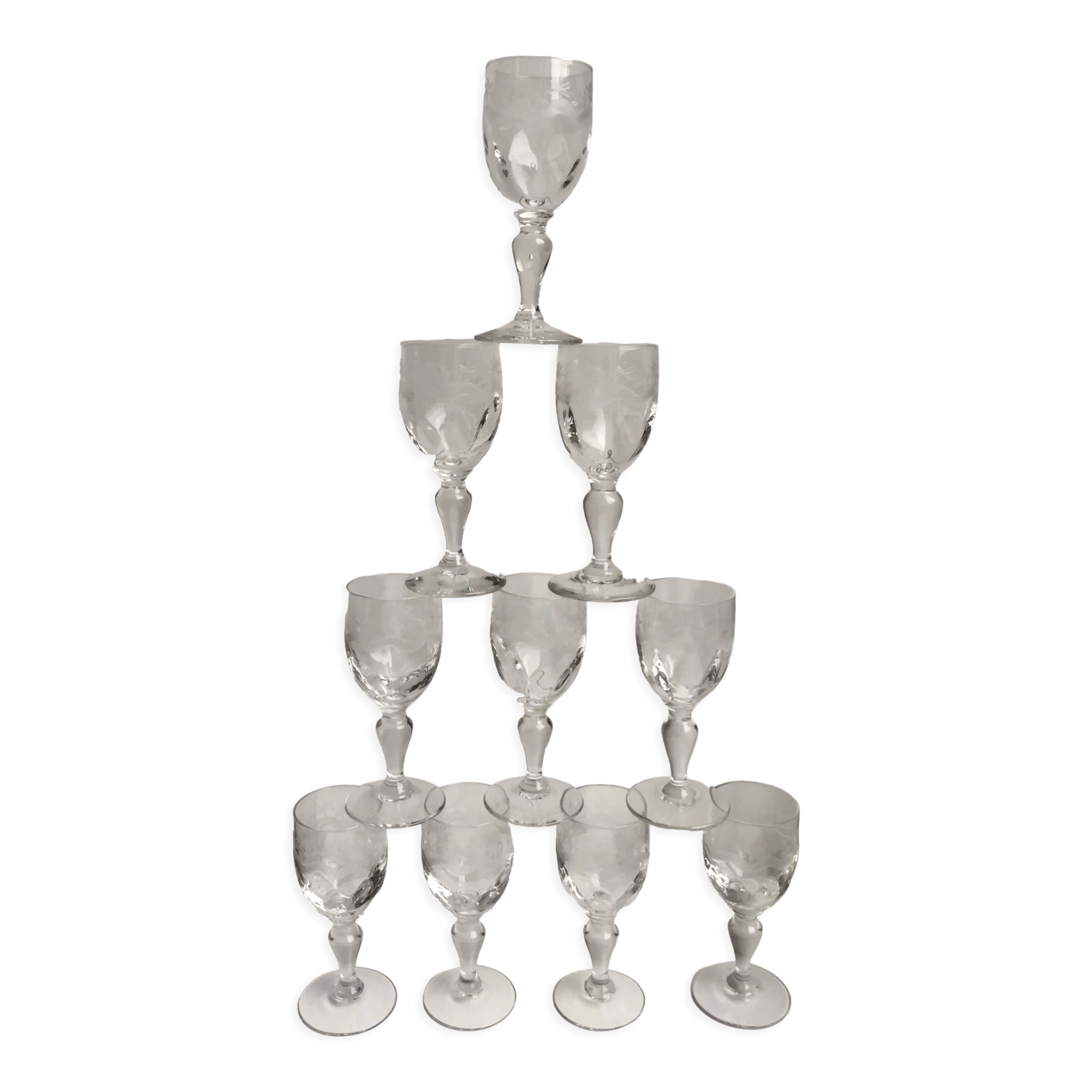 Set of 10 small glasses with feet / crystal liquor engraved 30s