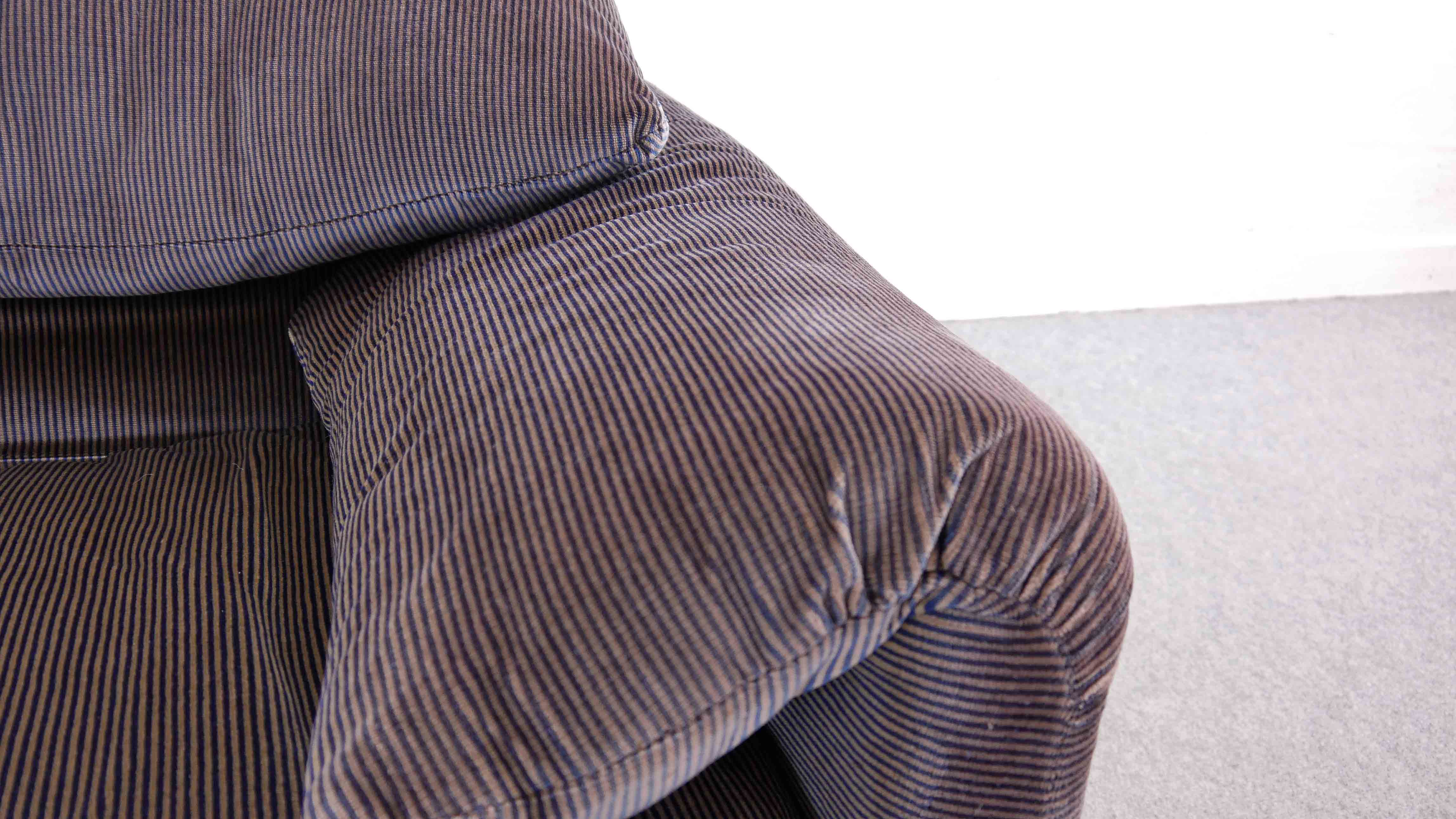 Maralunga 3-seat sofa by Vico Magistretti for Cassina, Italy