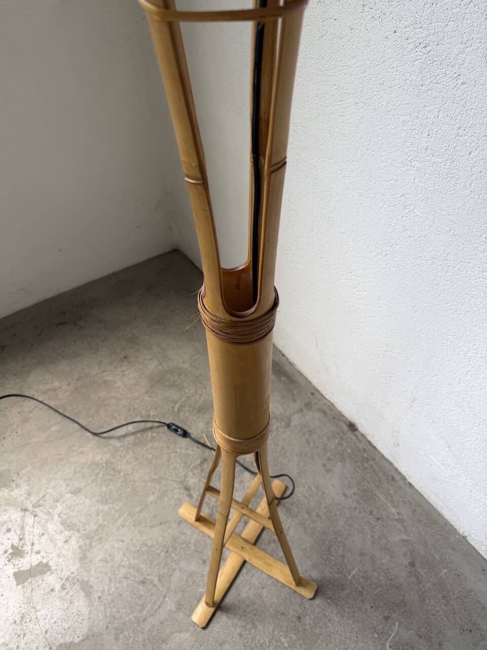 Bamboo and straw floor lamp 1980