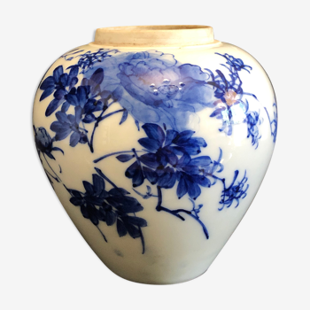 Vase XIXe fabriqué en Chine