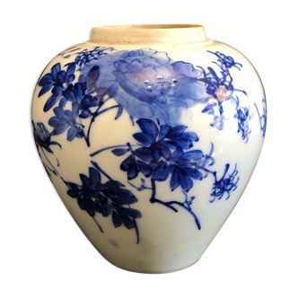 Vase XIXe fabriqué en Chine