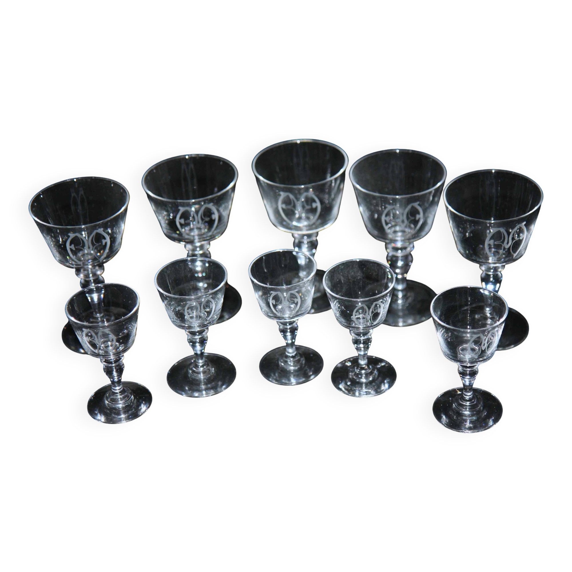 Set of 10 Art Nouveau glasses.