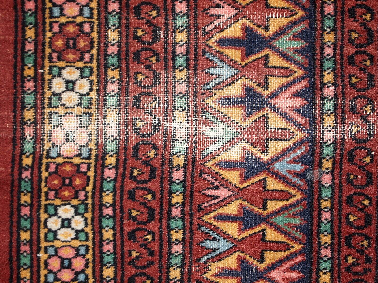 Tapis vintage fait main Bukhara ouzbek 128cm x 199cm (1960s)