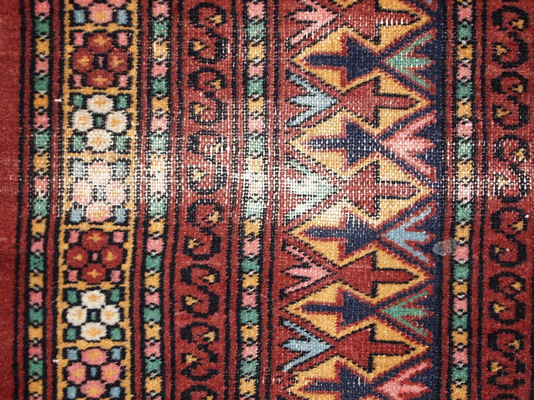 Tapis vintage fait main Bukhara ouzbek 128cm x 199cm (1960s)