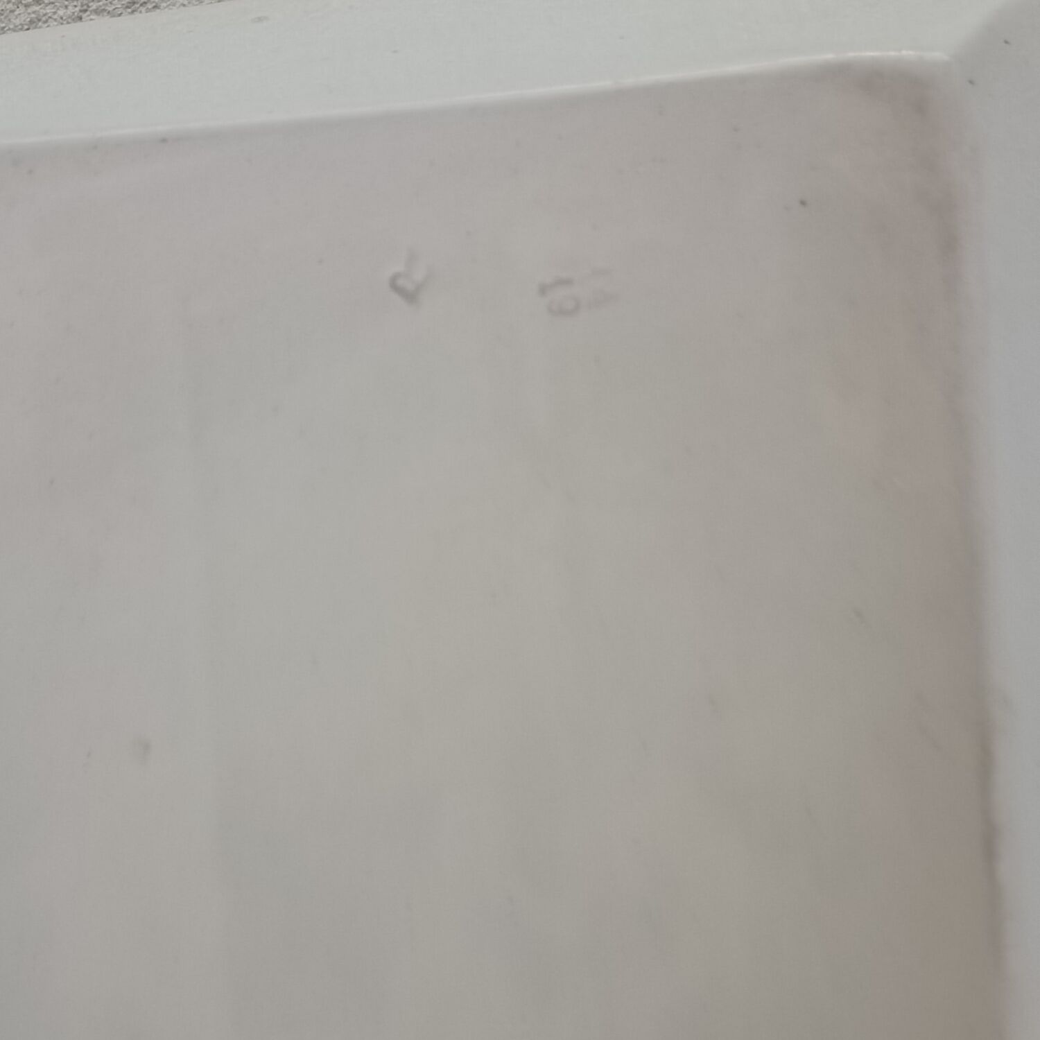 Porcelain sauce dish