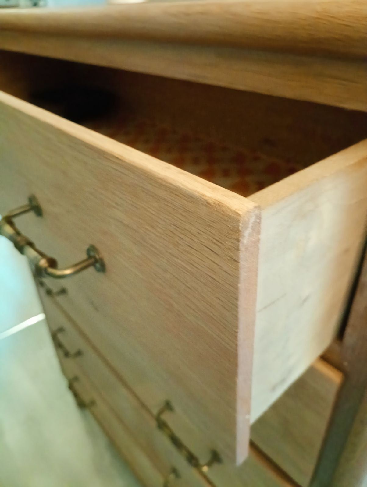 Vintage chest of drawers