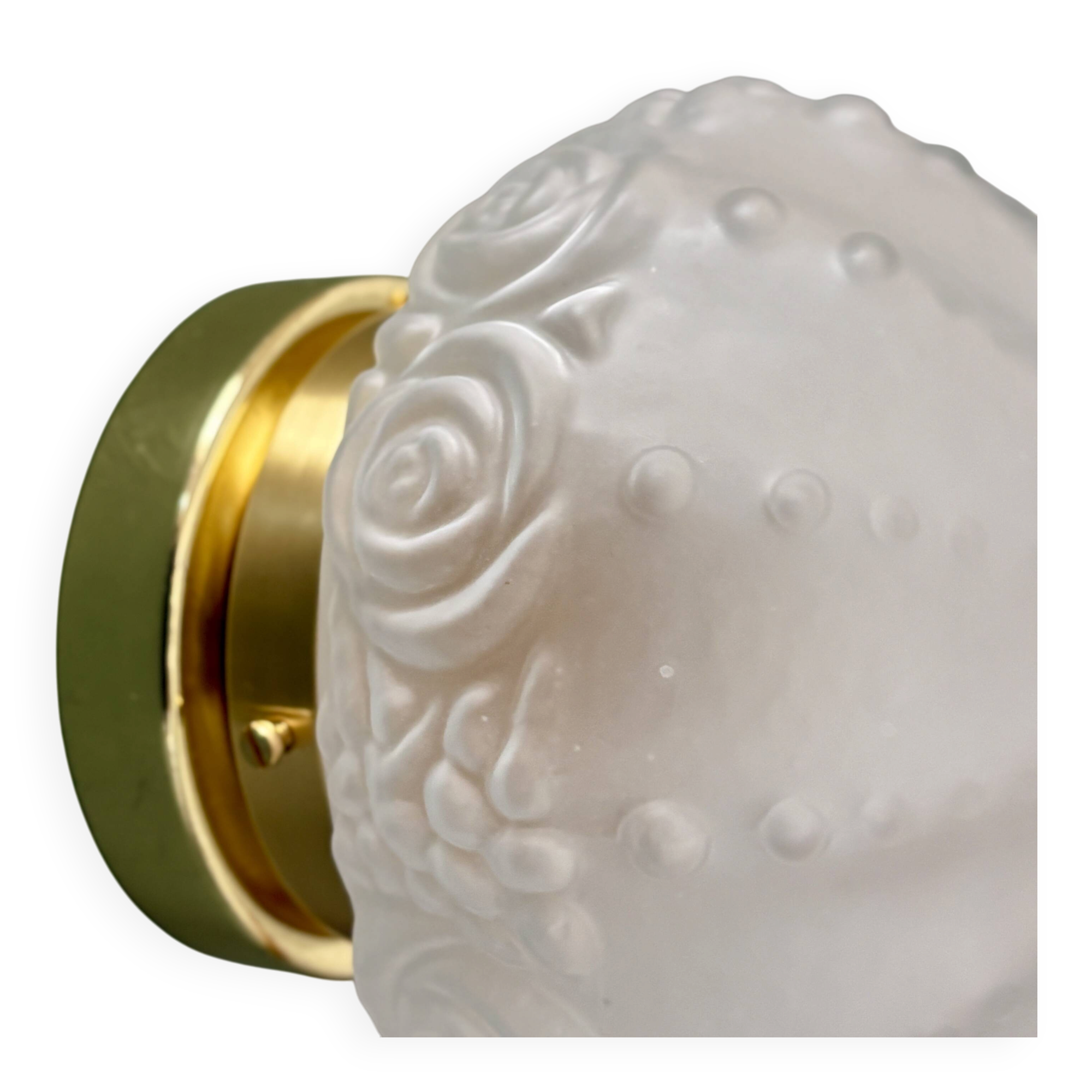 Vintage Art Deco frosted glass globe wall/ceiling light.