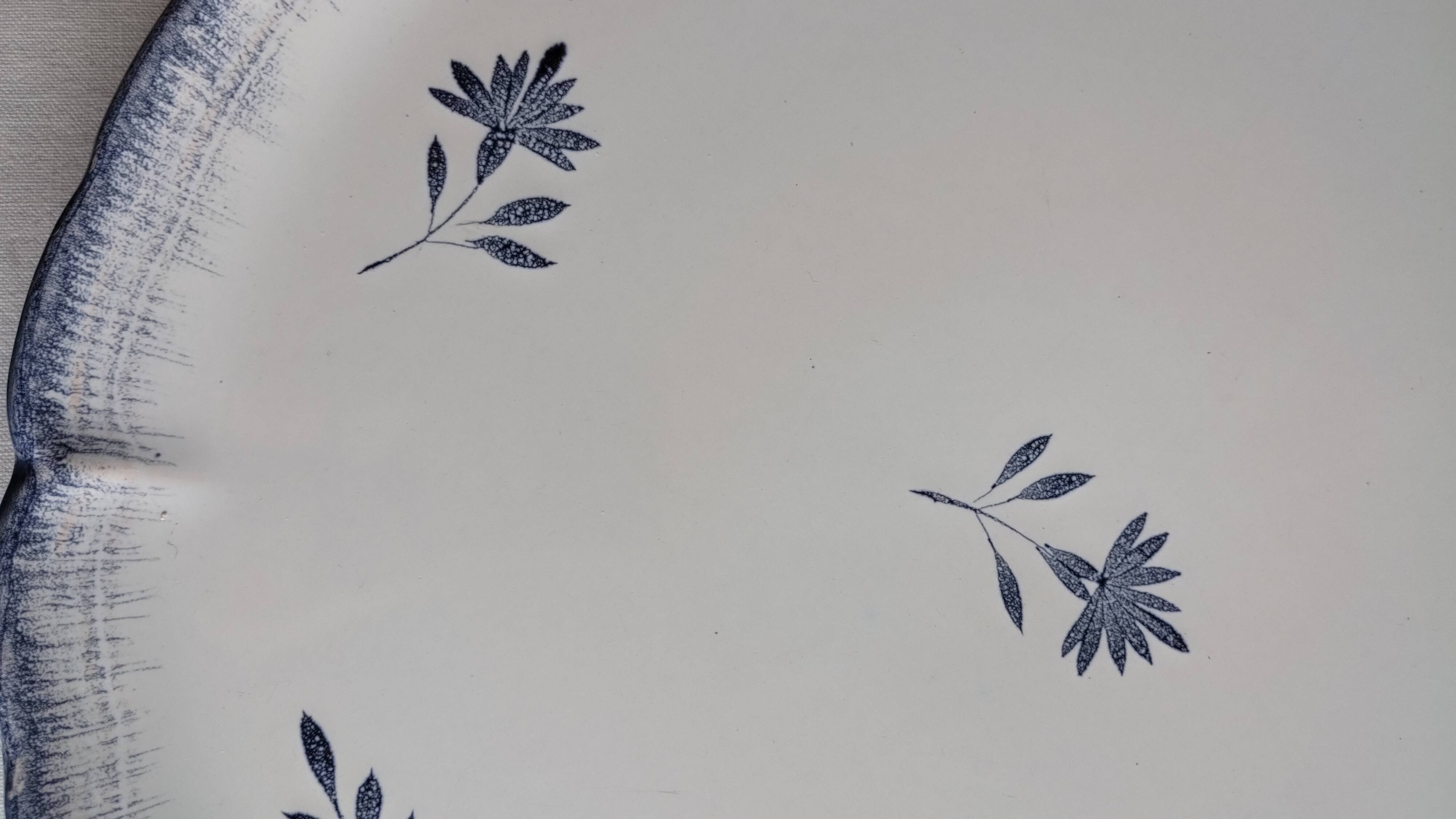 large flat plate Niderviller round dish.