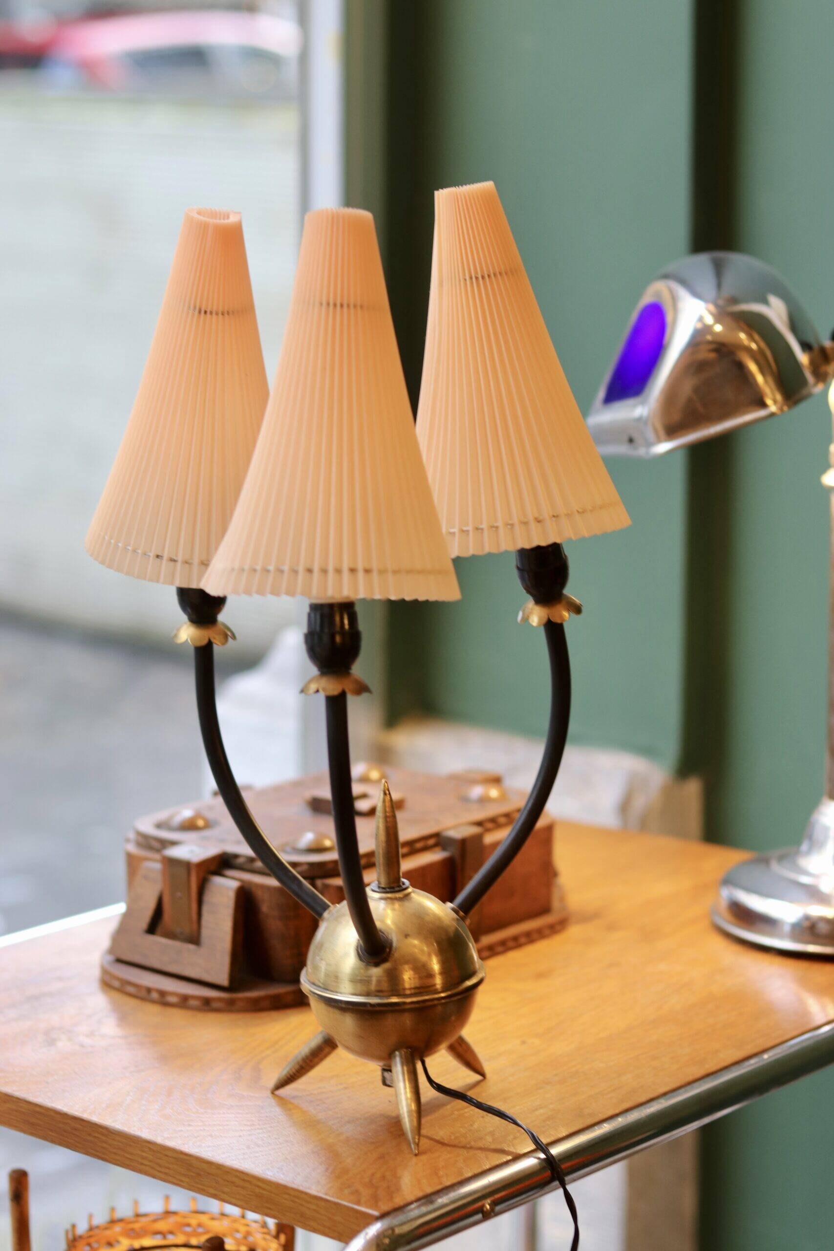 Table lamp from the early 1950s, brass sphere with spikes.