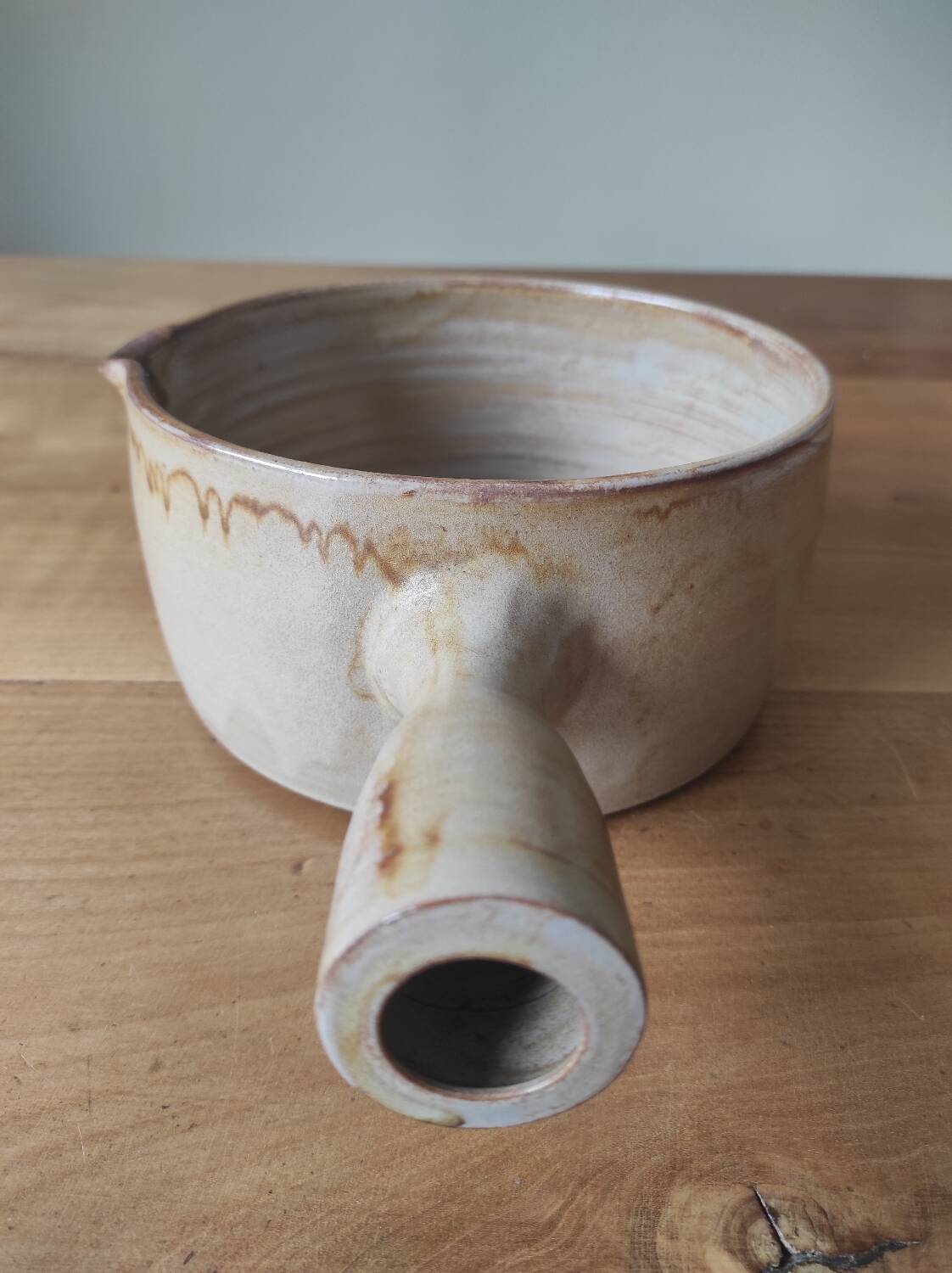 Glazed stoneware fondue pot