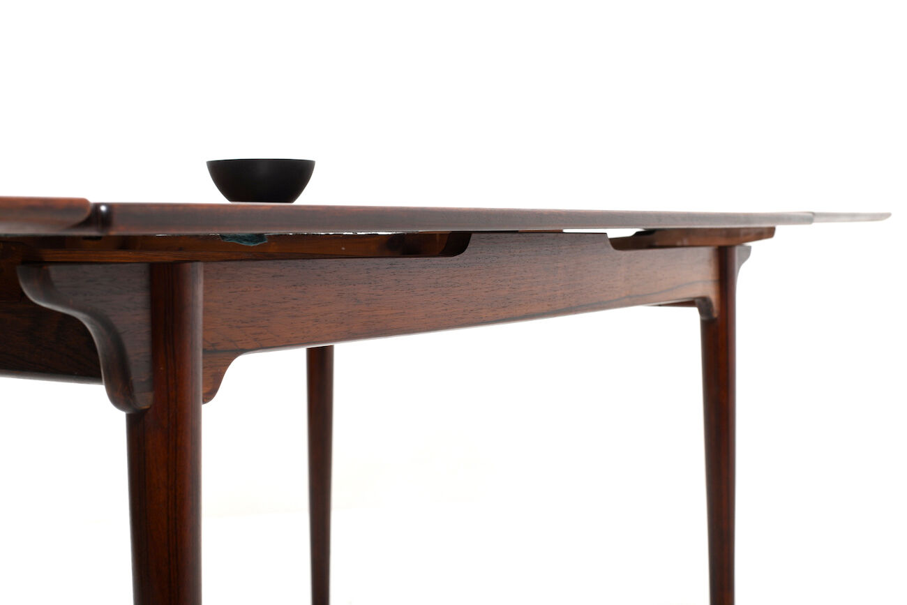 Danish dining table by Gunni Omann
