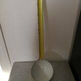 Louche émaillée jaune vintage
