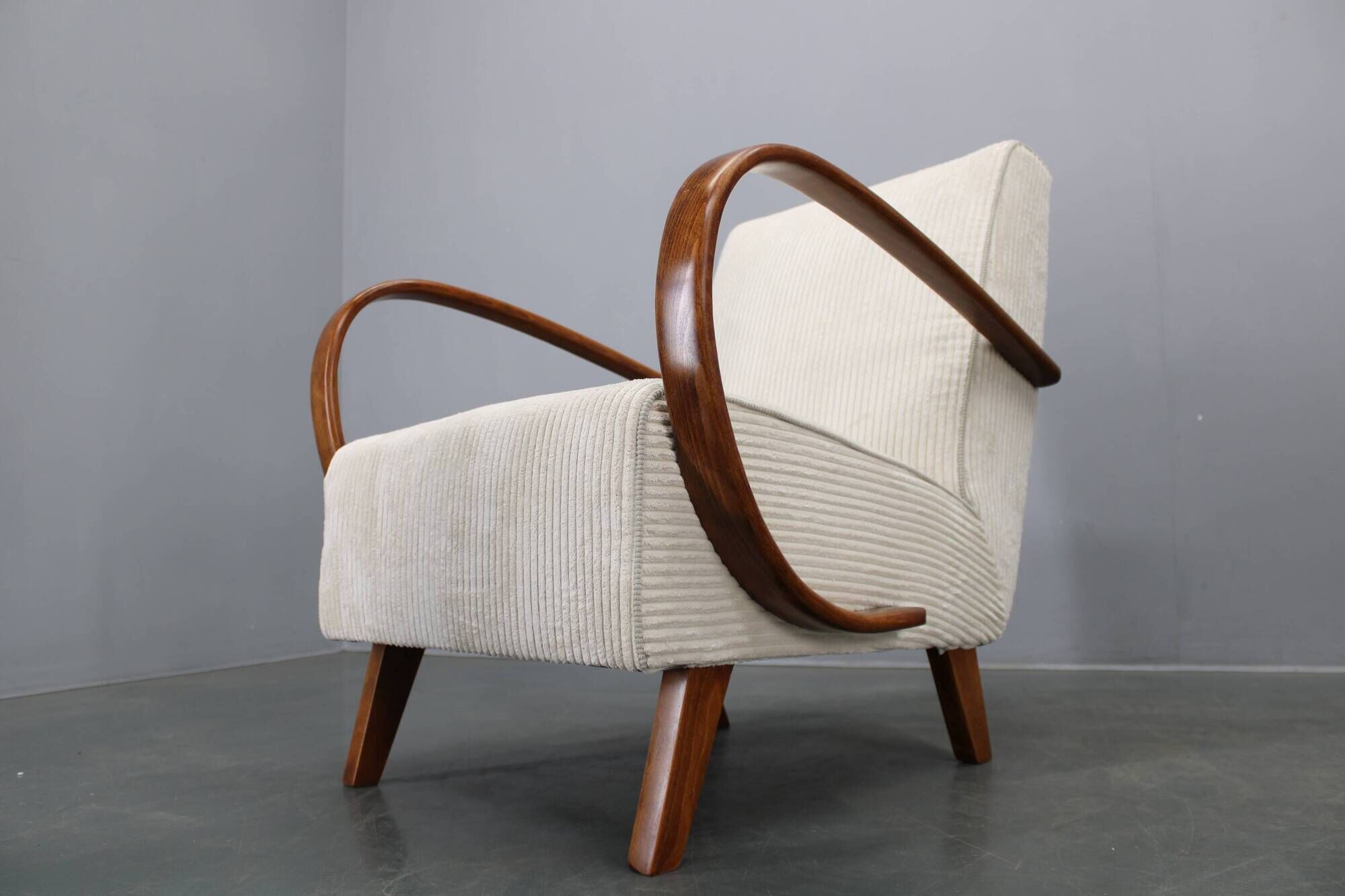 Pair of Art Deco armchairs by Jindřich Halabala, 1940s