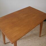 Scandinavian-style system table