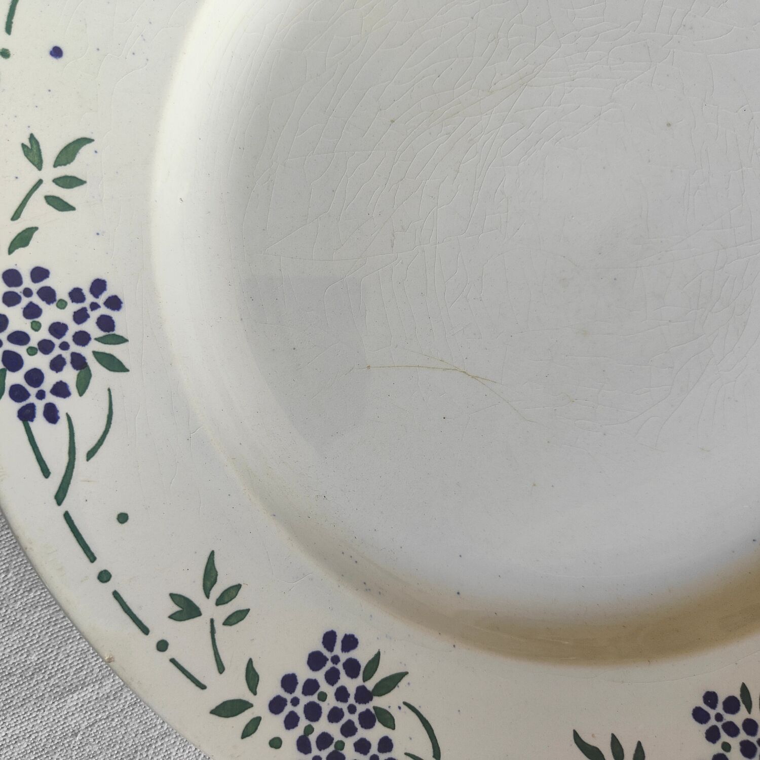 Plat rond plat porcelaine de Gien