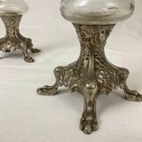 Paire de vases soliflore en verre emaille pied griffe en régule napoleon III