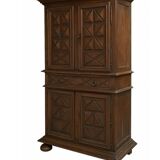 Antique Basque sideboard in carved oak – rustic baroque style