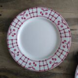 Plat de service en faïence avec décor de cerises