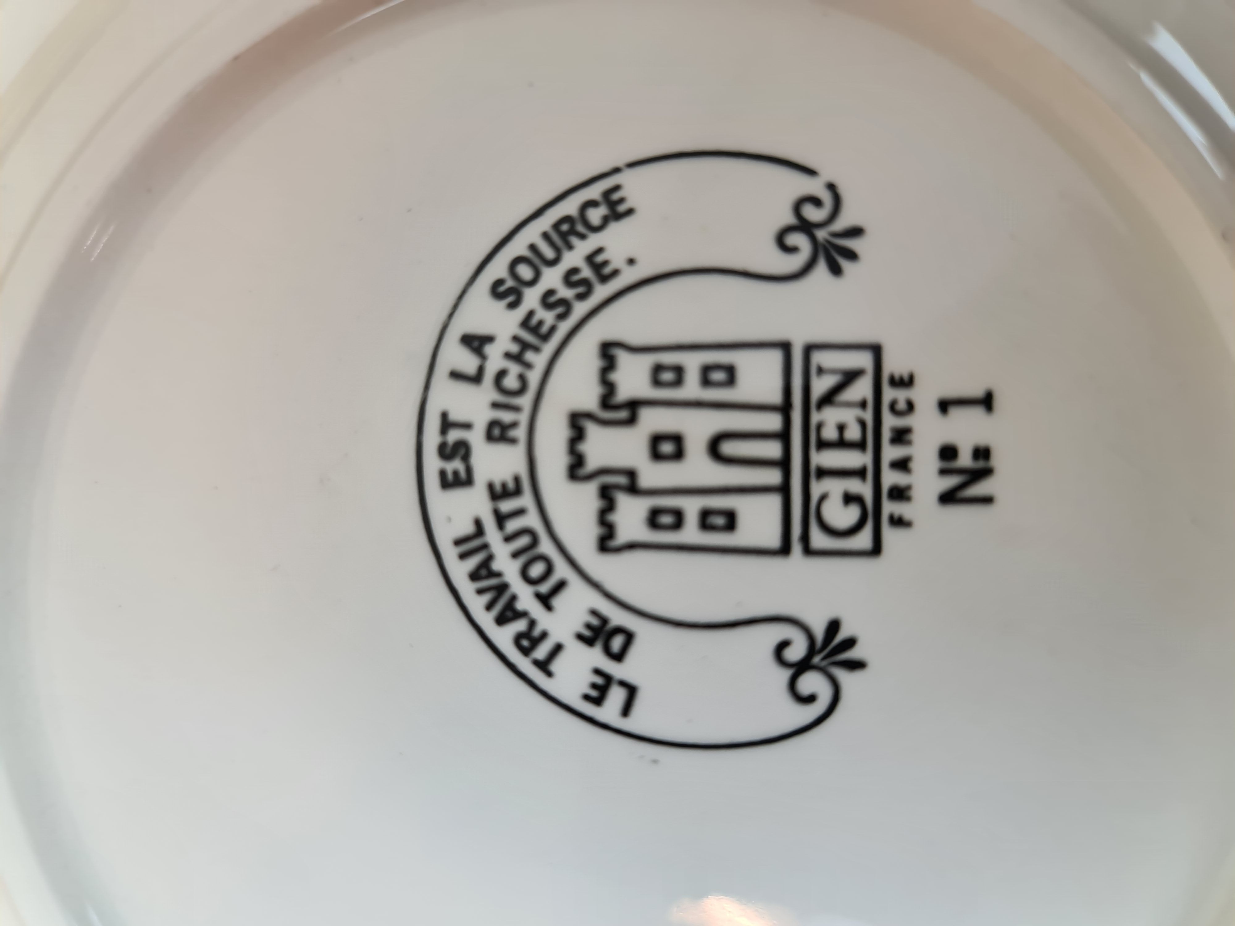 6 Gien "talking" plates