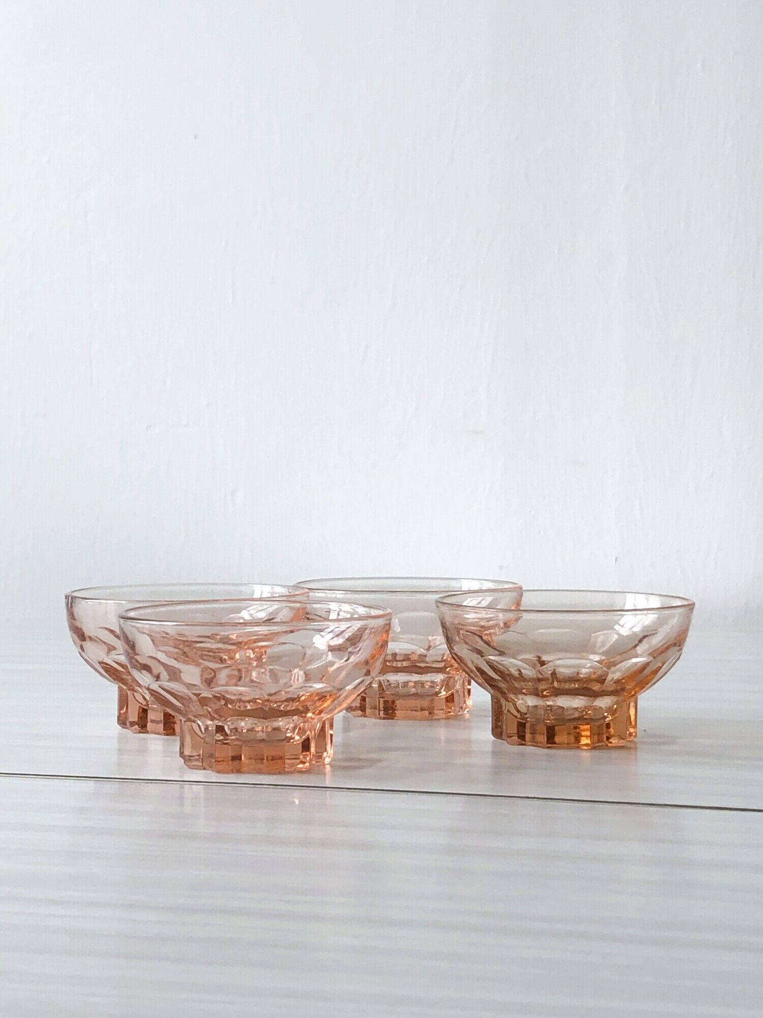 Set of 4 small versatile cups - Ideal for ice cream, liqueur and desserts - old pink