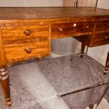 Bureau ancien en acajou dessus cuir