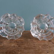 Paire de bougeoirs en verre de Reims
