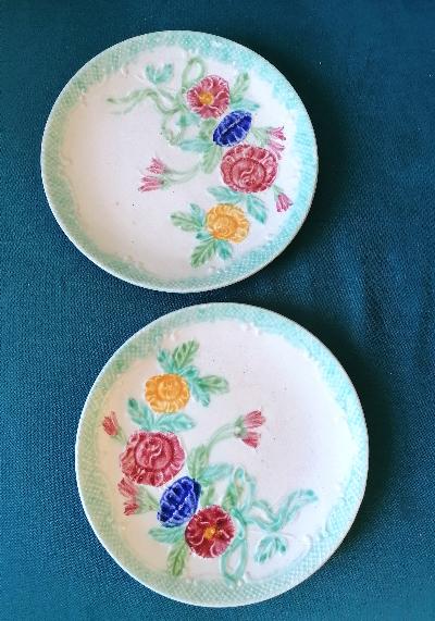 Rare pair of plates in salins flowery slurry