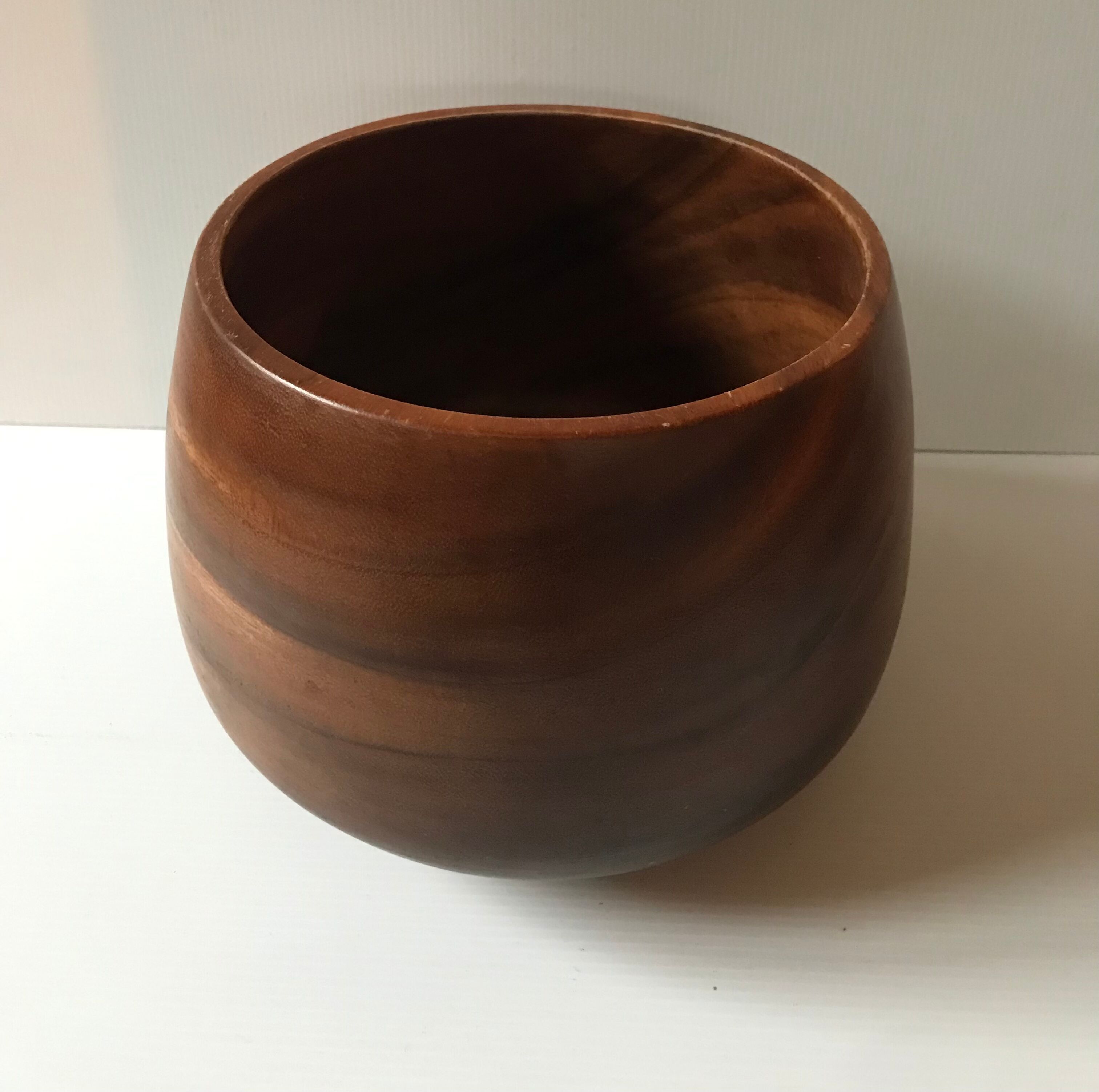 Wooden bowl 4 liters vintage