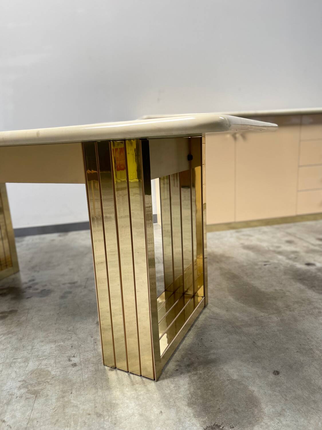 Vintage 1970s dining room set / wooden table, chair and sideboard