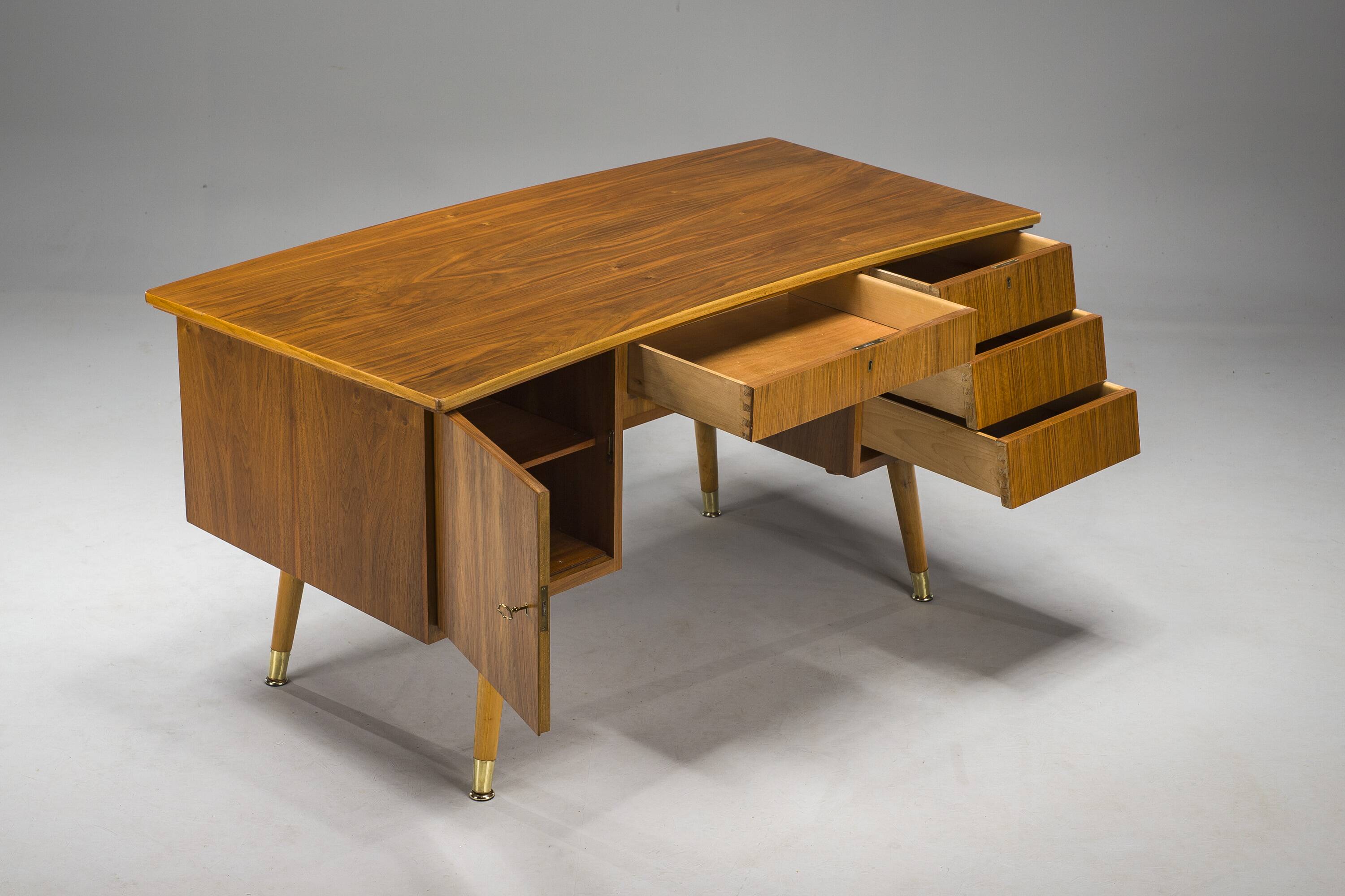 Freestanding Desk in Walnut, 1960s