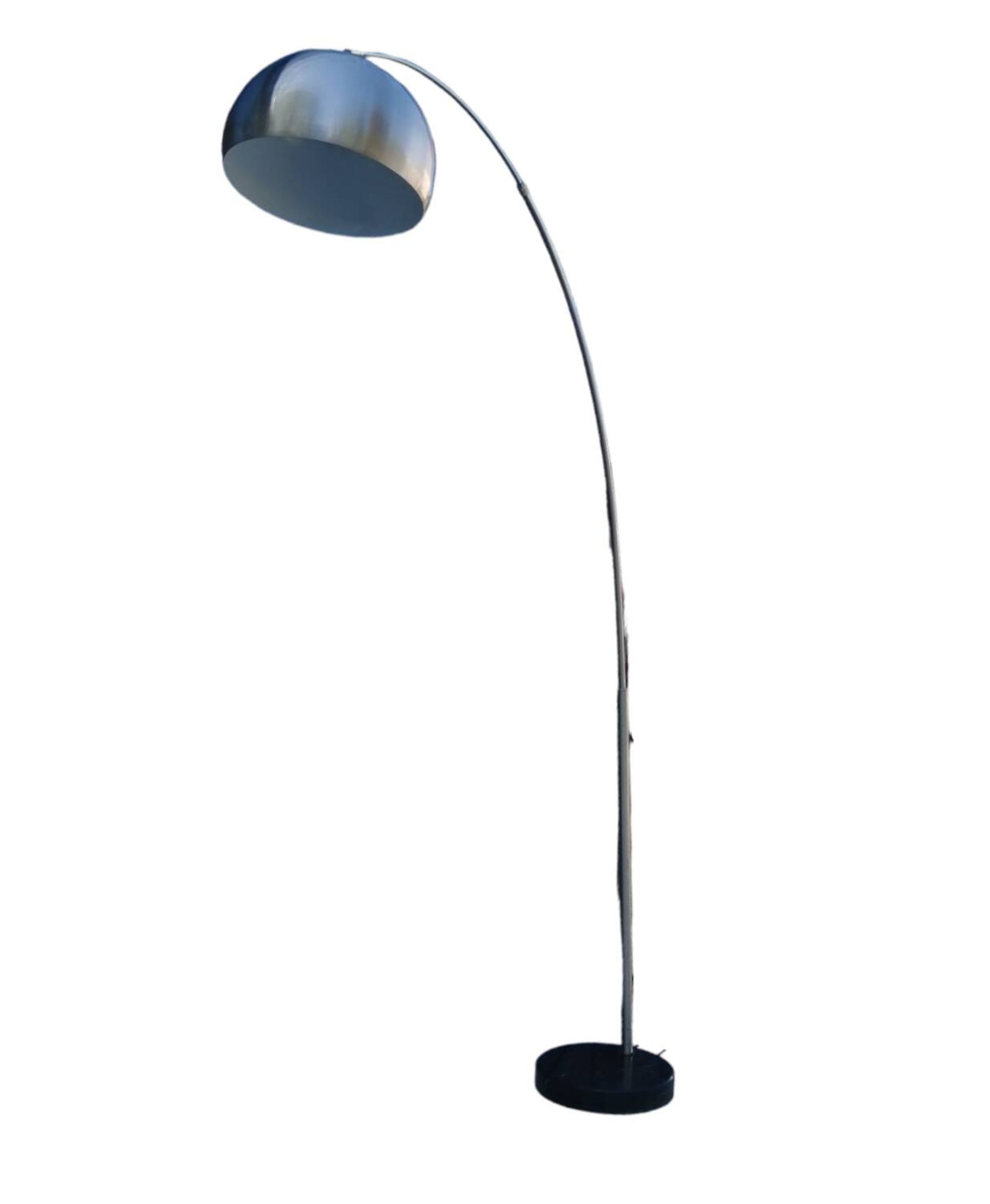lampadaire design métal chromé