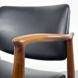 Fauteuil en teck danois par Erik Buch pour Ørum Møbelfabrik, années 1960.