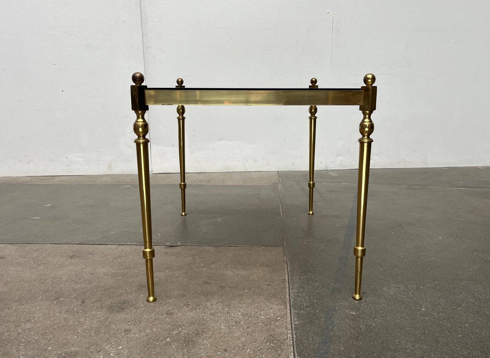 Mid-century Hollywood neoclassical brass and glass side tables or bedside tables from the 1950s, set of 2.