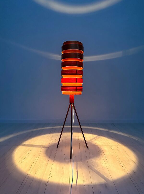 Lampe de sol en teck courbé danoise vintage des années 1960
