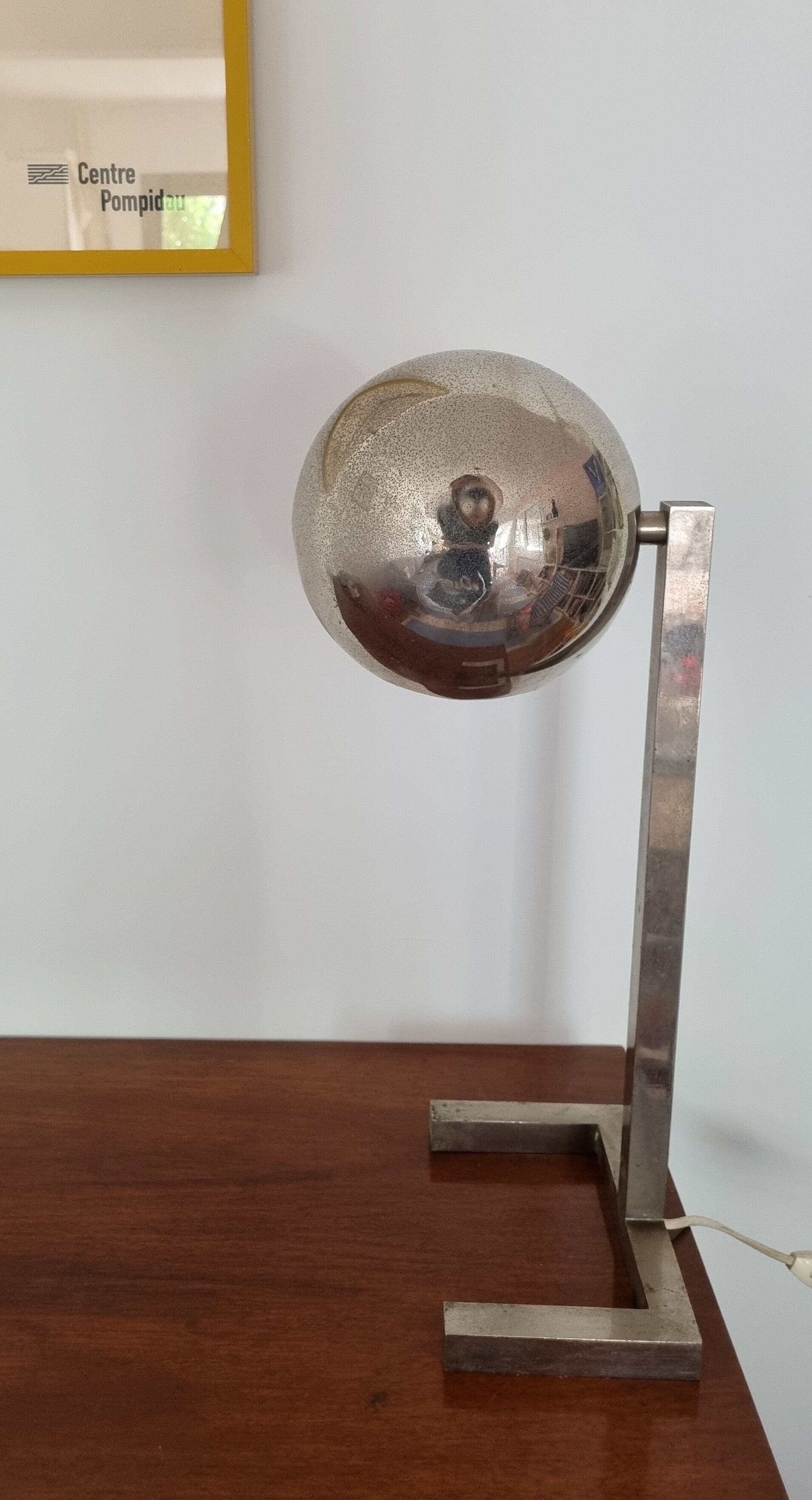 Eyeball vintage metal lamp
