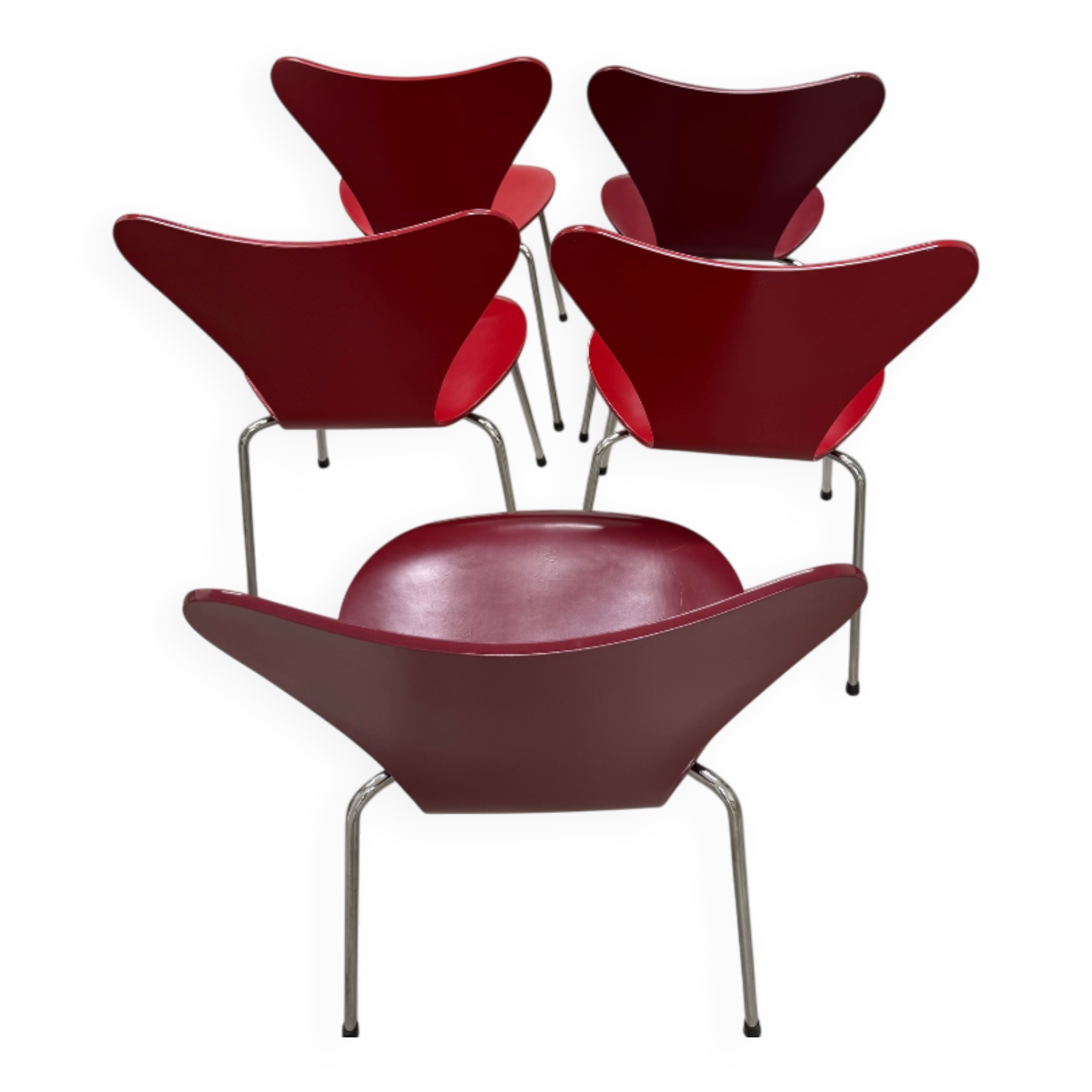 Series 7 Chairs by Arne Jacobsen for Fritz Hansen, red