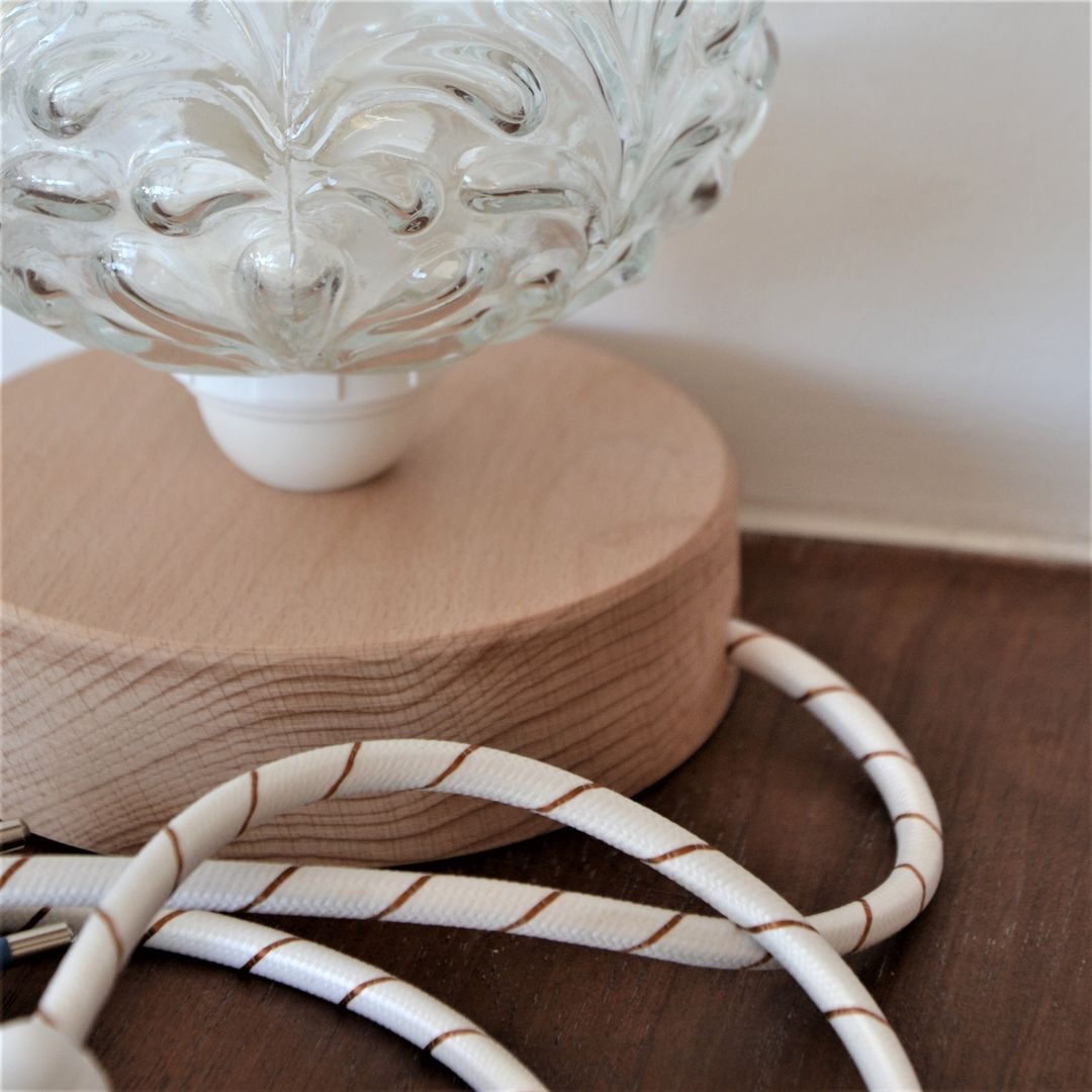 Table lamp glass globe floral motifs