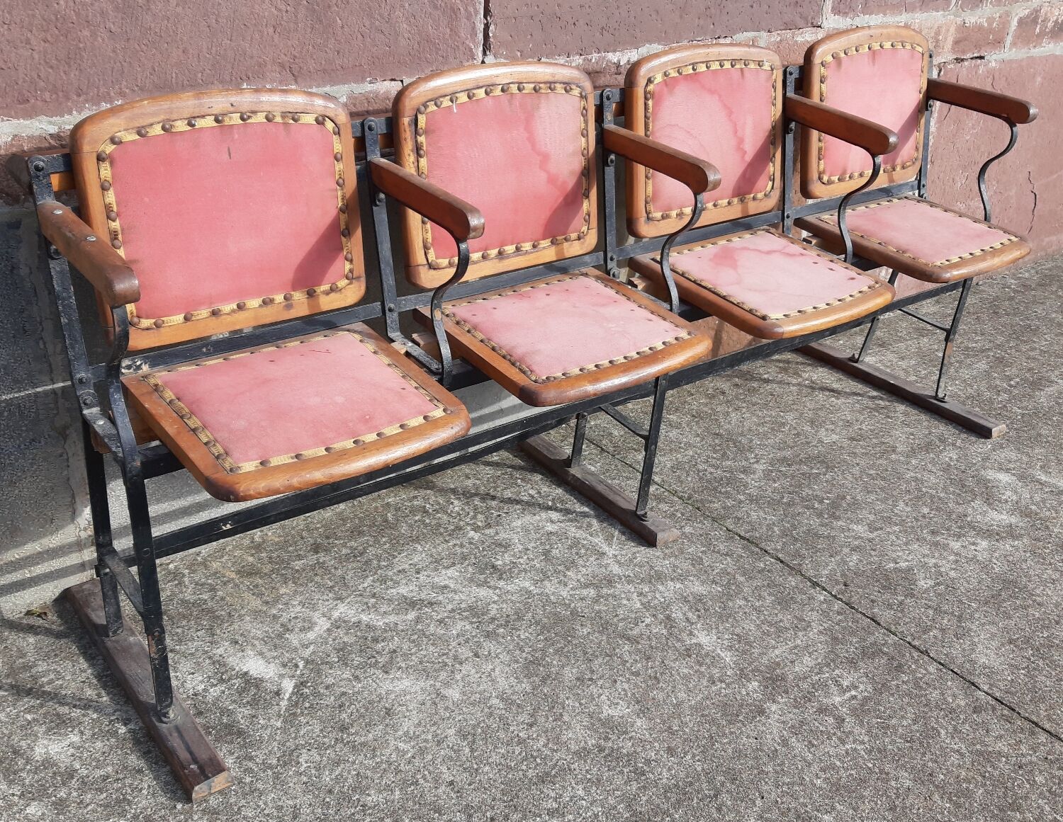 4 seater cinema bench