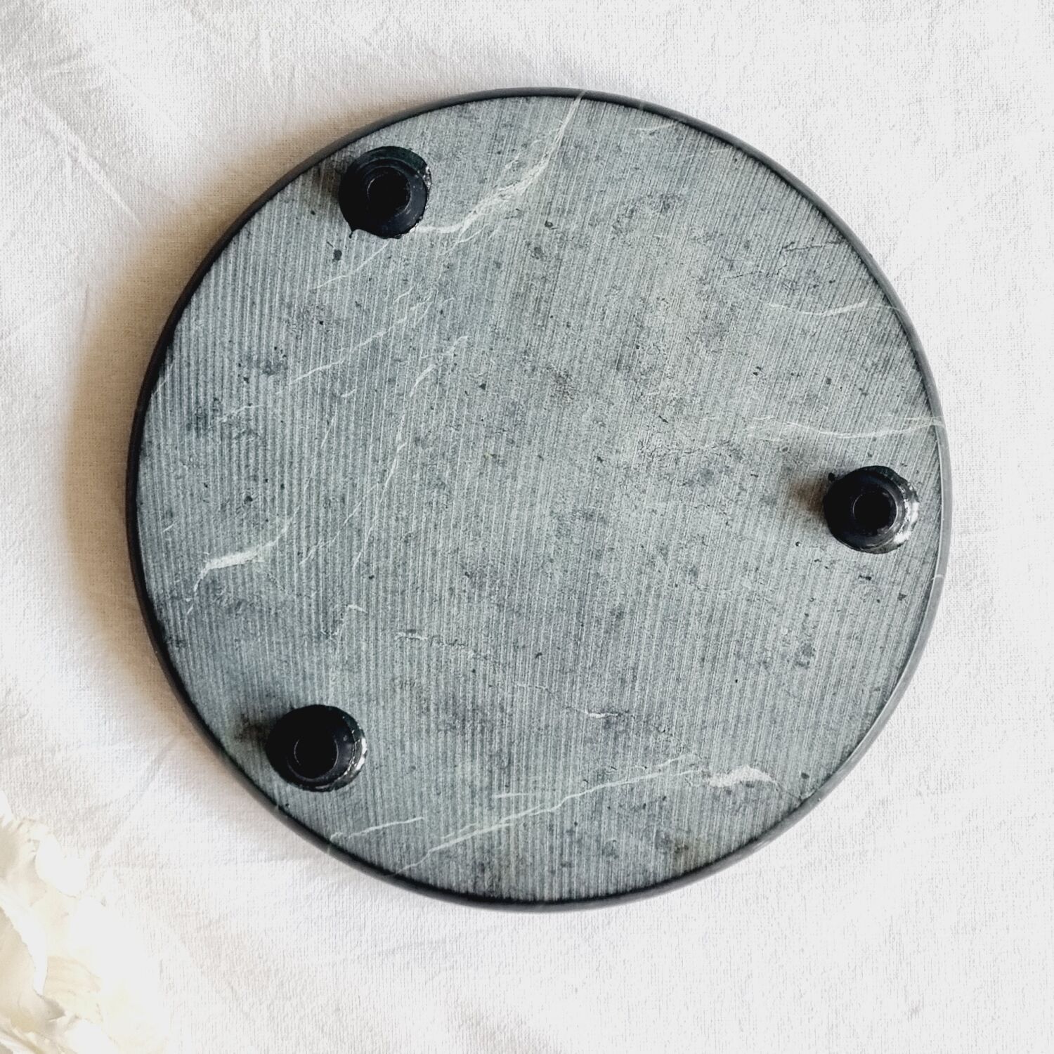 Round green marble trivia