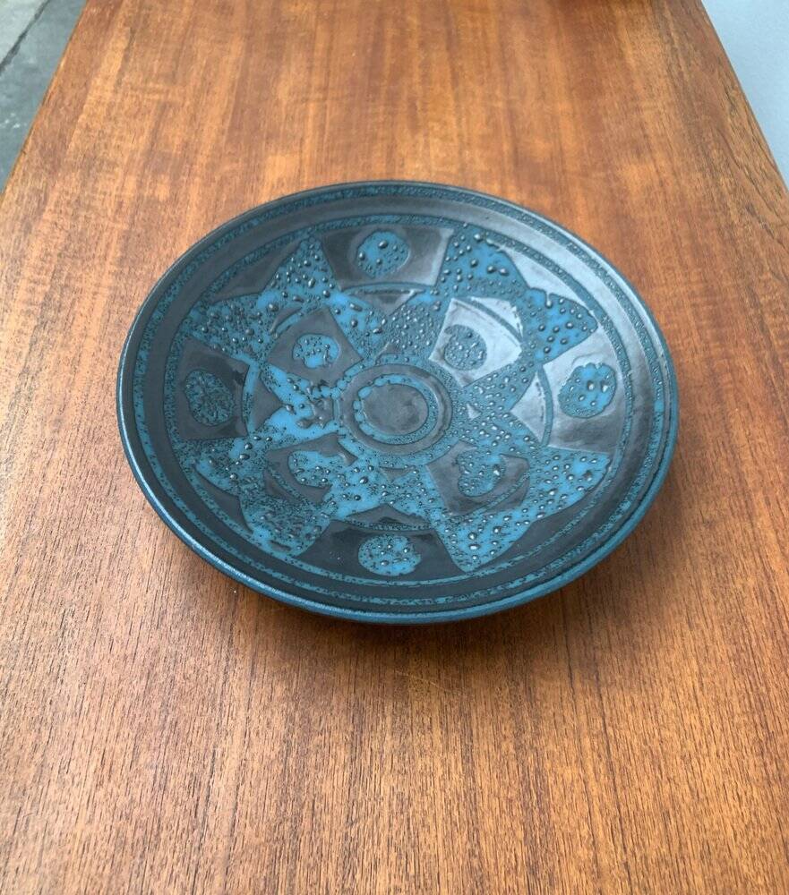 German ceramic bowl from the mid-century by Carstens Tönnieshof, 1960s.