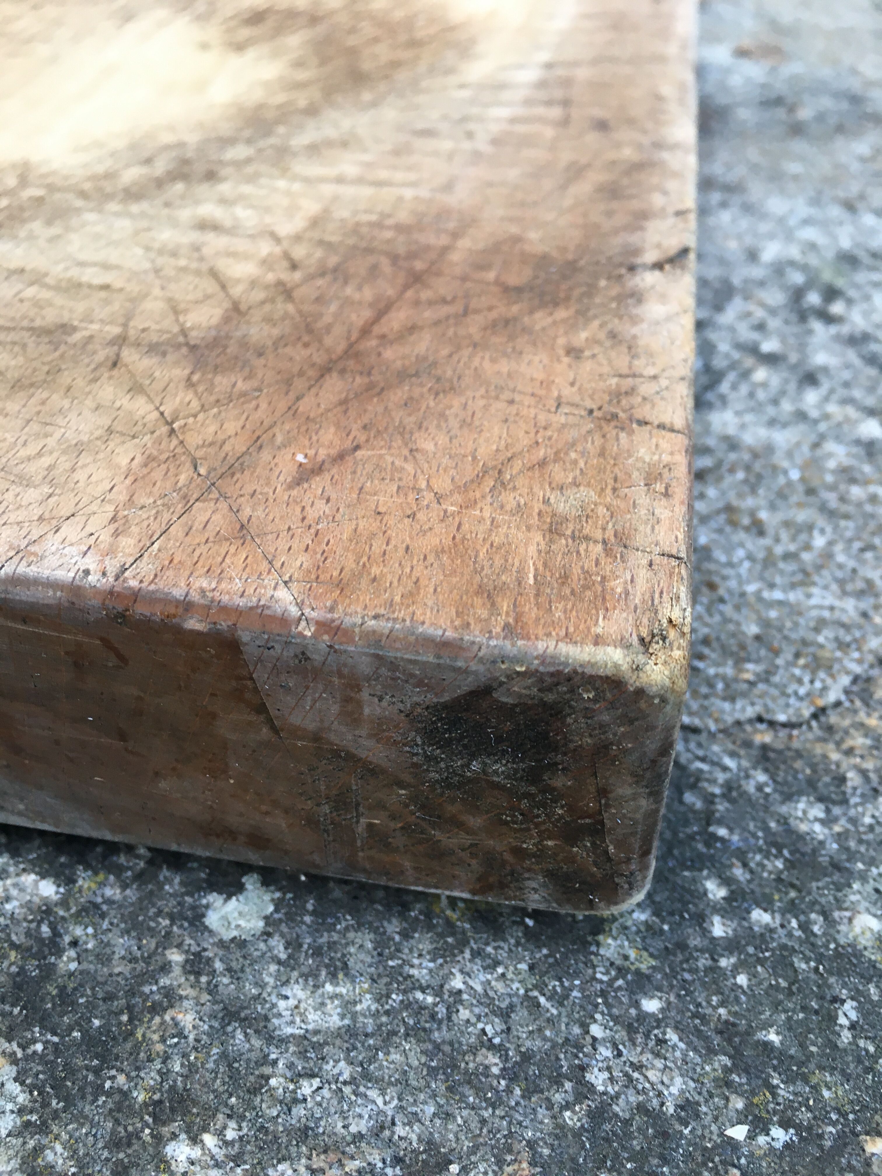 Wooden cutting board