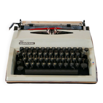 triumph typewriter, Contessa de Luxe, 1970