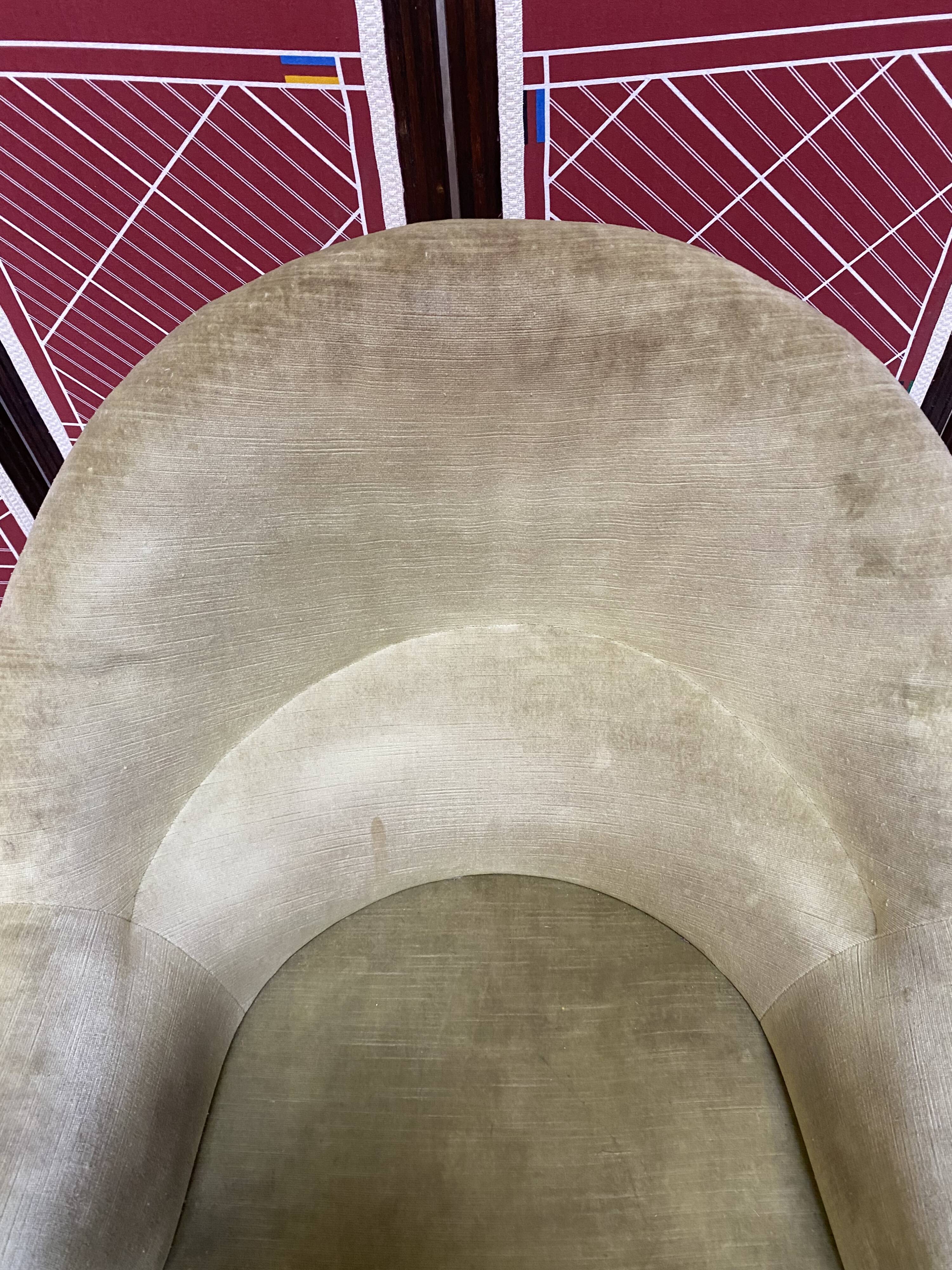 Almond green toad armchair