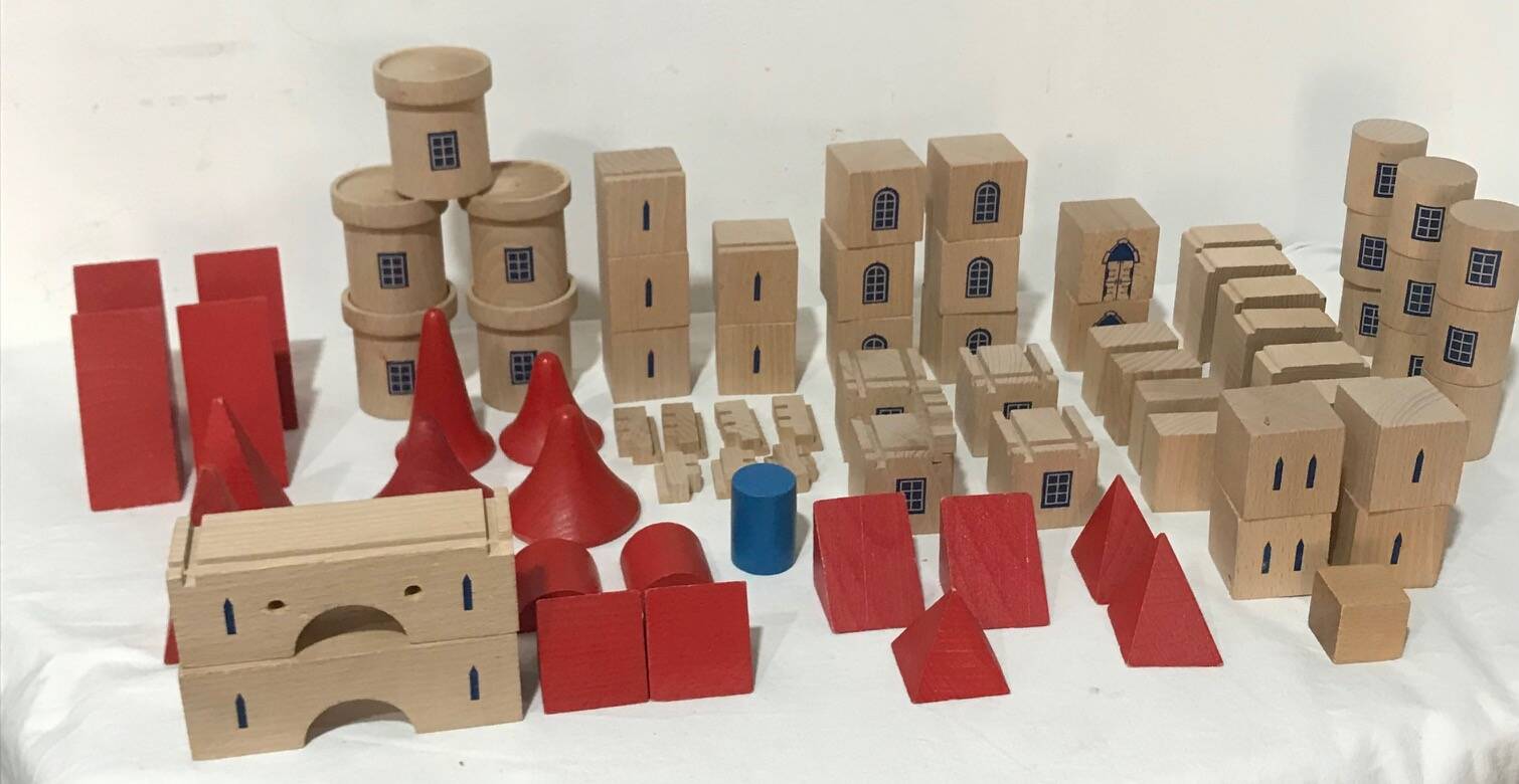 Stackable wooden building castle