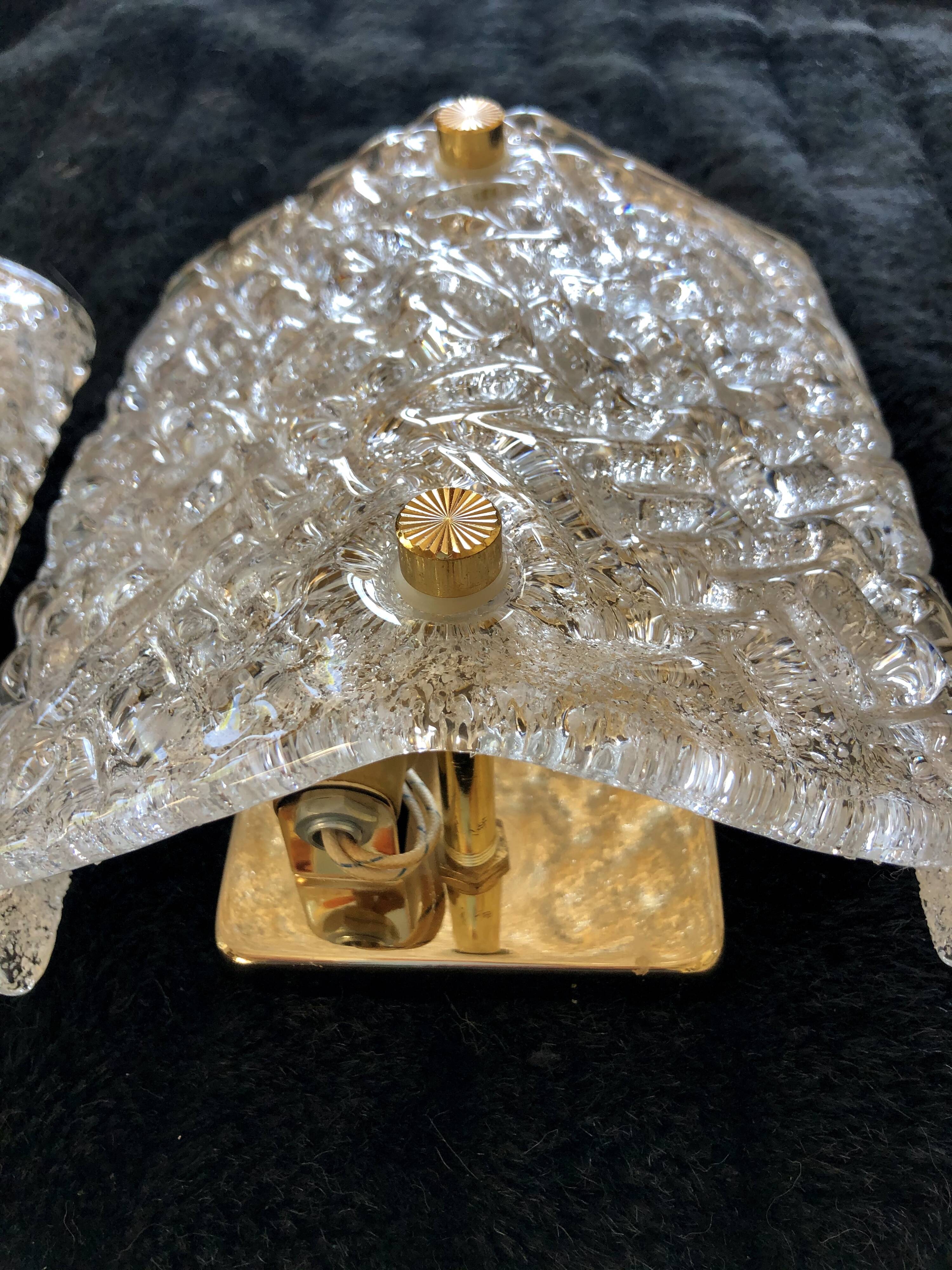 Barovier pair of glass wall light golden structure