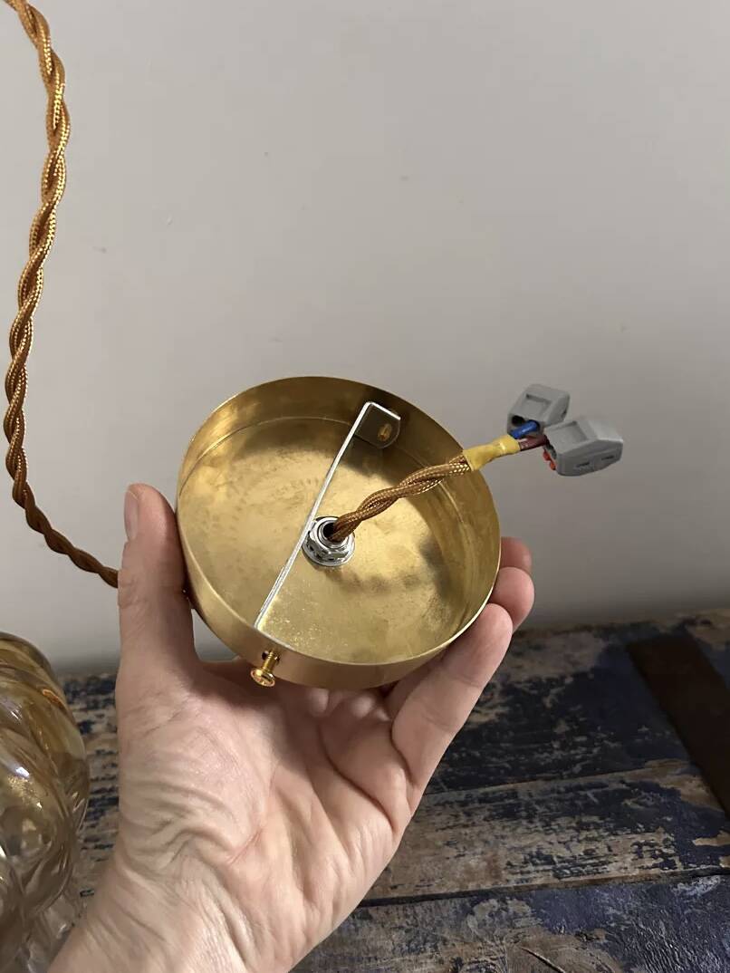 Amber glass pendant light