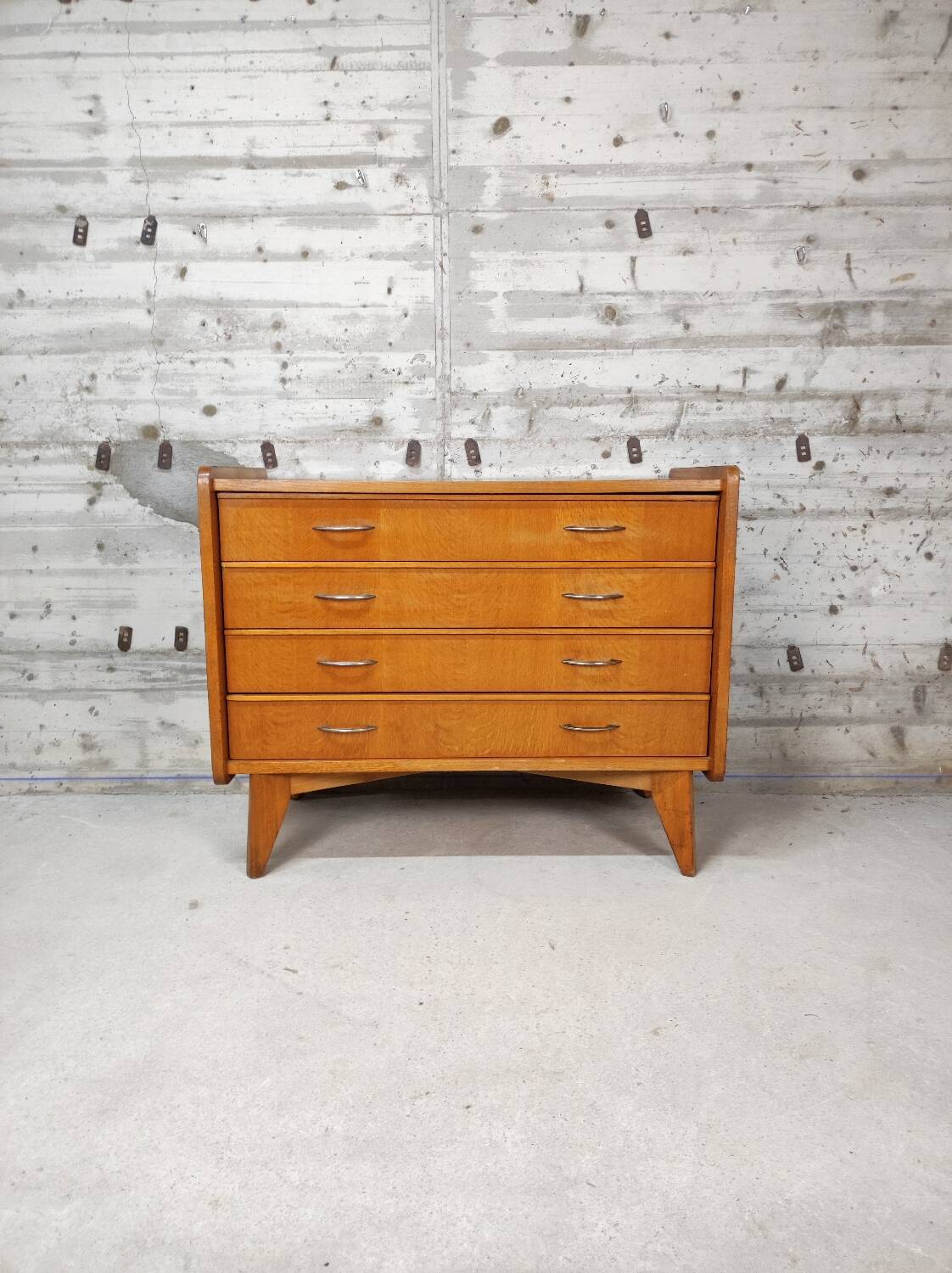 Commode vintage