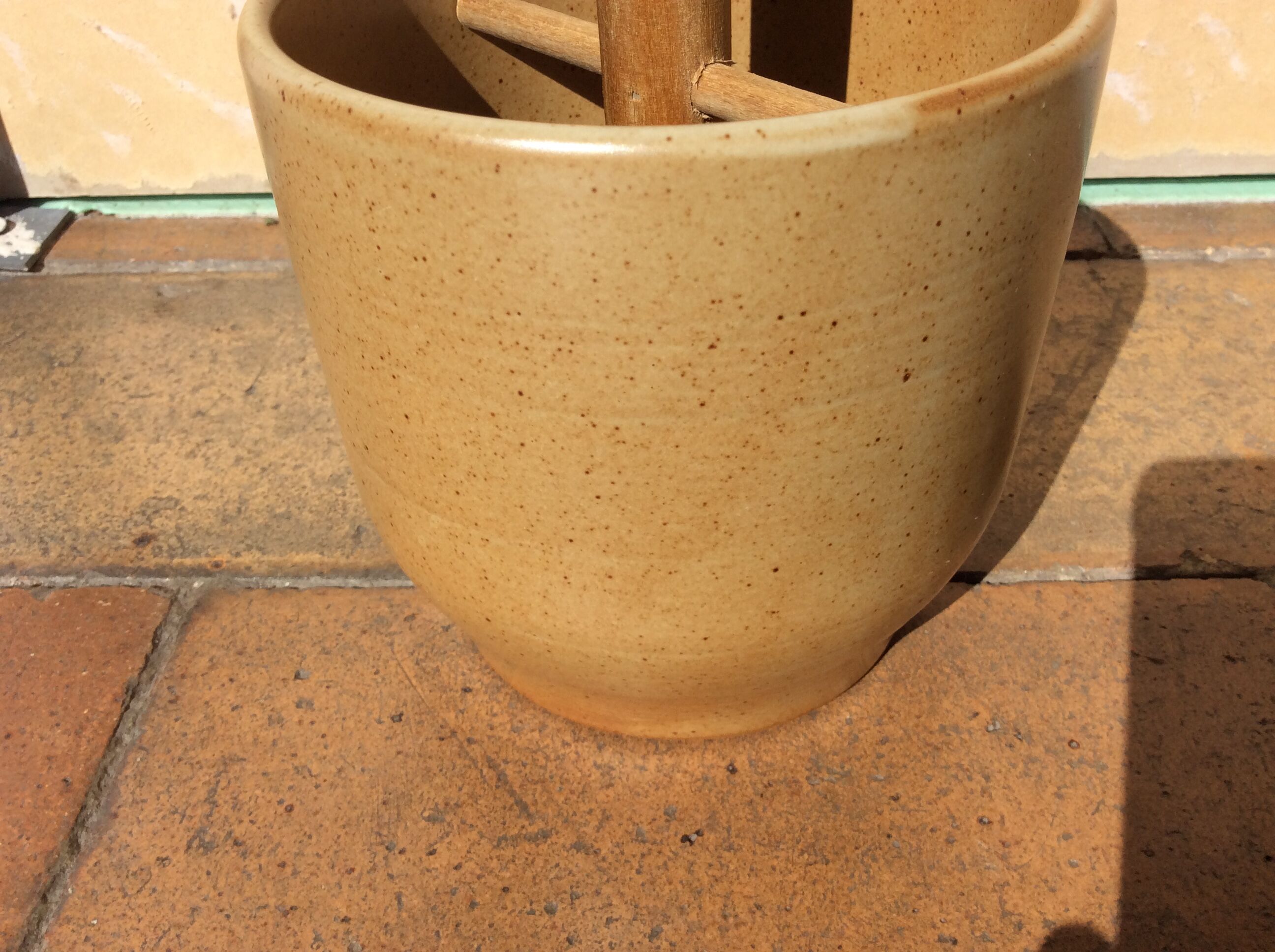 Pot sandstone utensils